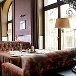 Astoria Готель 4*