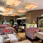 Готель Astoria 4*