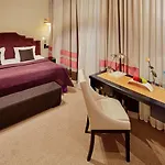 Готель Astoria 4*