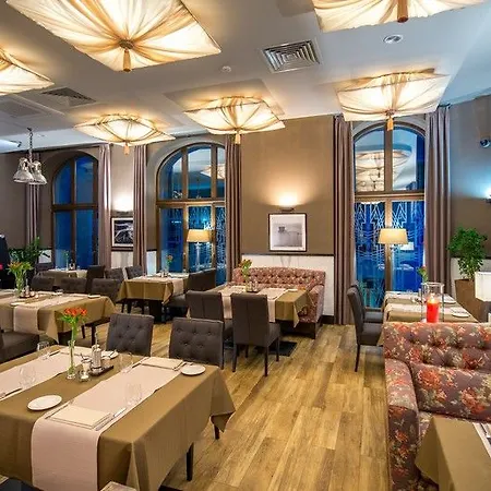Astoria Hotel