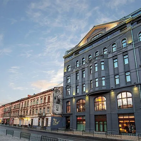 Astoria 4*