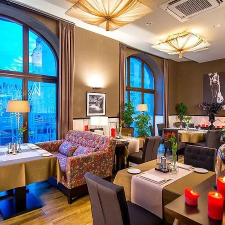 Hotel Astoria Leópolis