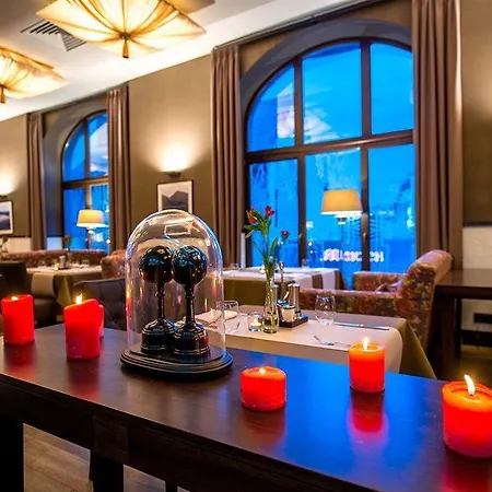 Готель Astoria 4*