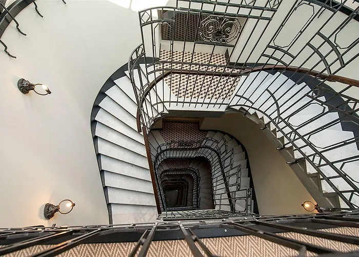 Astoria Ξενοδοχείο 4*