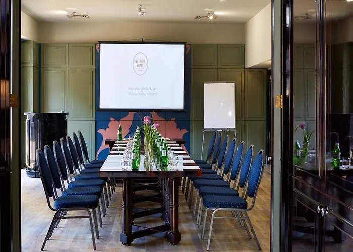 Astoria Ξενοδοχείο 4*